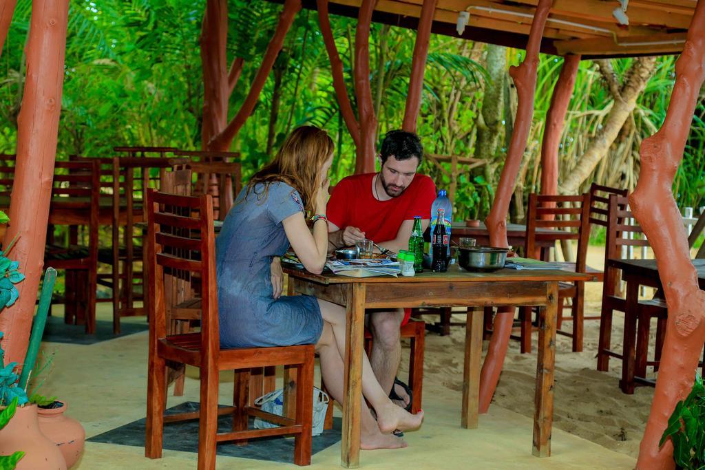 Mallika Guest House Tangalle Esterno foto