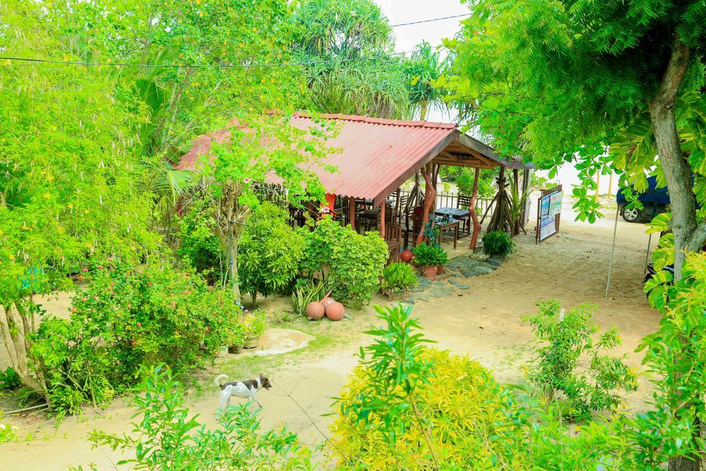 Mallika Guest House Tangalle Esterno foto